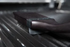 Broil King Holz Grillbürste 47cm Mit Edelstahlborsten + Spritzschutz -Broil King Geschaft 17025 Broil King Holz Grillbuerste 65225 5