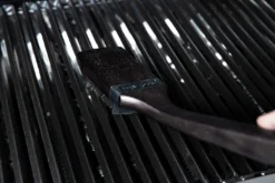 Broil King Holz Grillbürste 47cm Mit Edelstahlborsten + Spritzschutz