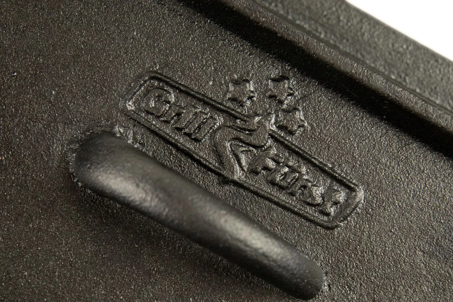 Grillfürst Dutch Oven Set BBQ Kastenform BK4 Aus Gusseisen - X-DEAL Inkl. Tragetasche / Aufbewahrungstasche, Gusseisen Pflege Und Deckelheber 14 Grillfürst Dutch Oven Set BBQ Kastenform BK4 Aus Gusseisen - X-DEAL Inkl. Tragetasche / Aufbewahrungstasche, Gusseisen Pflege Und Deckelheber – Bild 14