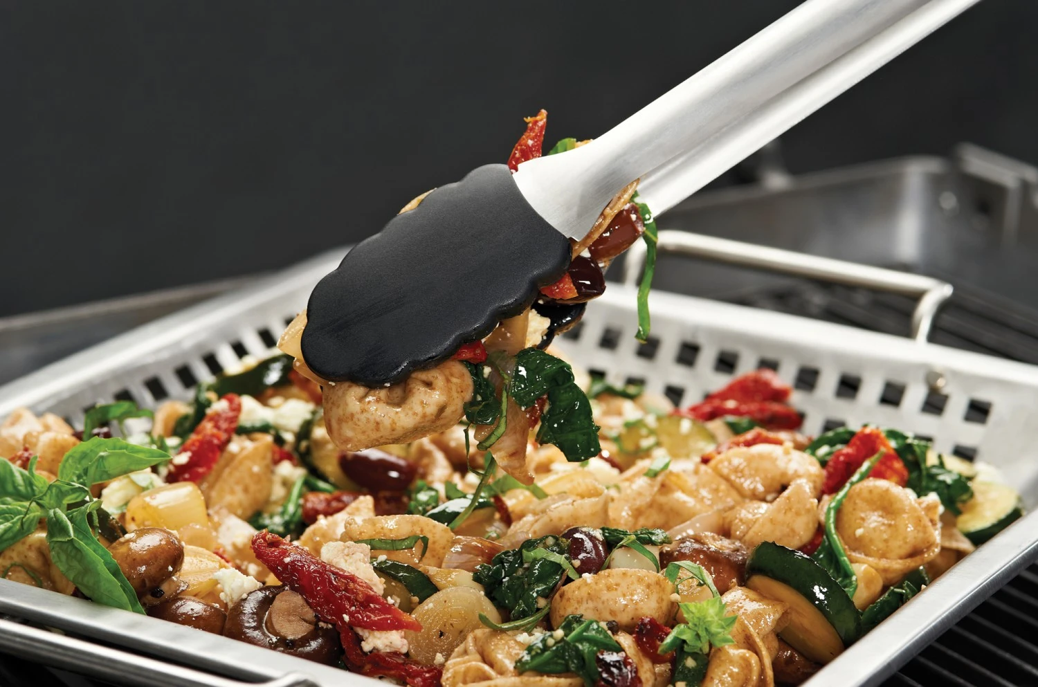 Broil King Gemüse Grillkorb Edelstahl 30,5 X 30,5cm 2 Broil King Gemüse Grillkorb Edelstahl 30,5 X 30,5cm – Bild 2