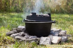 Grillfürst Dutch Oven BBQ Edition DO28 - XXL Dutch Oven -Broil King Geschaft Grillfuerst Dutch Oven DO28 BBQ Edition im Feuer