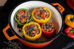 Grillfürst Emaillierter Dutch Oven Ohne Füsse DO7,5 - Orange 9 Grillfürst Emaillierter Dutch Oven Ohne Füsse DO7,5 - Orange -Broil King Geschaft Grillfuerst Dutch Oven farbig Beispiel DO7 5 orange Mood Paprika