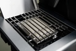 Outdoorchef Dualchef 425 G BZ Gasgrill Mit Blazing Zone Infrarotbrenner + DGS Gusseisen Grillrost 2 Stk.+ DGS Gemüse Grillrost 2 Stk. 25 Outdoorchef Dualchef 425 G BZ Gasgrill Mit Blazing Zone Infrarotbrenner + DGS Gusseisen Grillrost 2 Stk.+ DGS Gemüse Grillrost 2 Stk. -Broil King Geschaft Outdoorchef Dualchef 425G BZ Detail Blazing Zone