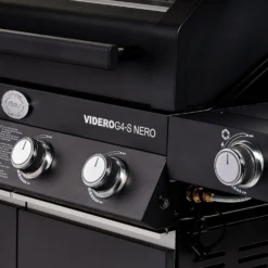 Rösle Gasgrill BBQ-Station Videro G4-S Vario+ Nero Schwarz - Modell 2023 - SMART Deal Inkl. Grillfürst Grill Control + Abdeckhaube Und Grillplatte -Broil King Geschaft Roesle Videro G4 S Vario NERO matt schwarz Drehregler 3