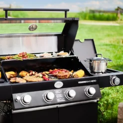 Rösle Gasgrill BBQ-Station Videro G4-S Vario+ Nero Schwarz - Modell 2023 - SMART Deal Inkl. Grillfürst Grill Control -Broil King Geschaft Roesle Videro G4 S Vario NERO matt schwarz Grillflaeche