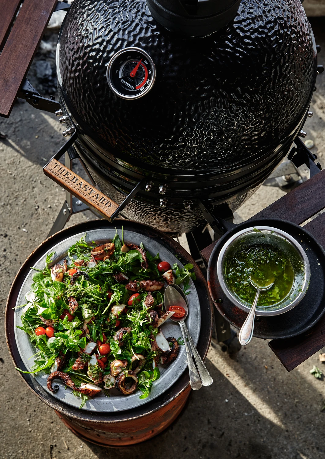 The Bastard Keramikgrill Classic Medium - Complete - Schwarz Glänzend - Modell 2023 12 The Bastard Keramikgrill Classic Medium - Complete - Schwarz Glänzend - Modell 2023 – Bild 12