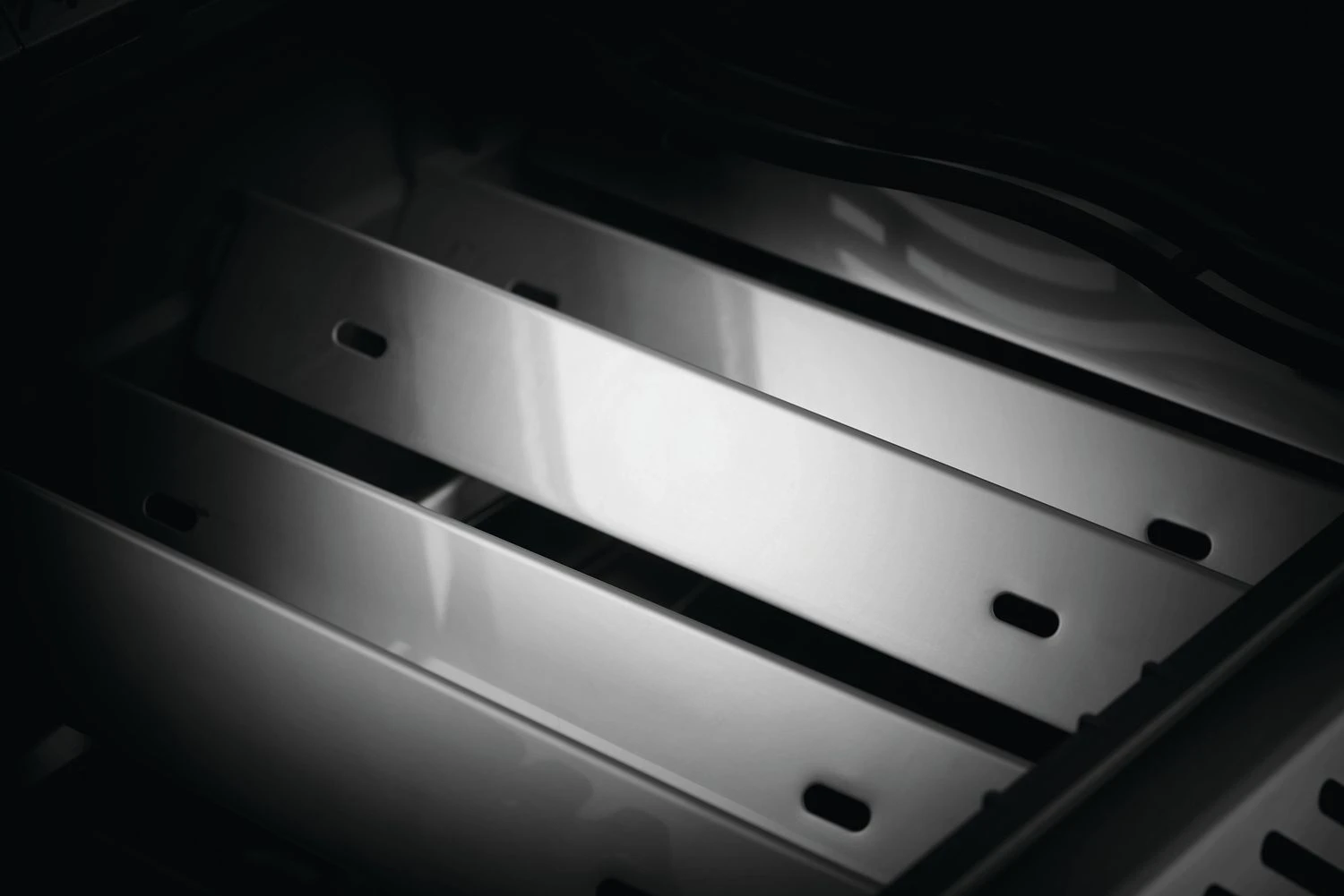 Napoleon Rogue 425 Gasgrill Mit Seitenbrenner Und Heckbrenner Inkl. Drehspieß 10 Napoleon Rogue 425 Gasgrill Mit Seitenbrenner Und Heckbrenner Inkl. Drehspieß – Bild 10