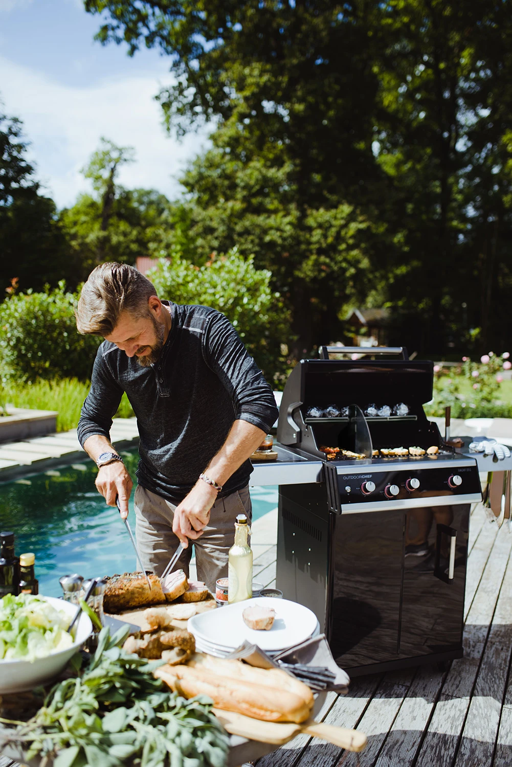 Outdoorchef Dualchef 325 G Gasgrill Mit Seitenkocher + BLAZING ZONE Infrarotbrenner + DGS Gusseisen Grillrost 2 Stk. + DGS Gemüse Grillrost 2 Stk. 11 Outdoorchef Dualchef 325 G Gasgrill Mit Seitenkocher + BLAZING ZONE Infrarotbrenner + DGS Gusseisen Grillrost 2 Stk. + DGS Gemüse Grillrost 2 Stk. – Bild 11